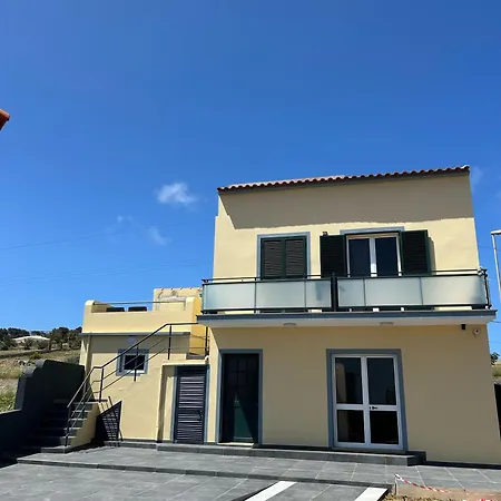 Rose Porto Santo